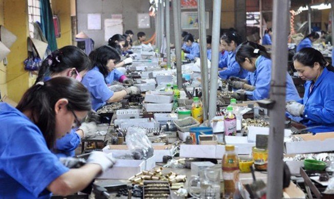 Hàng ngàn lao động nữ sẽ được bù lương hưu như thế nào?