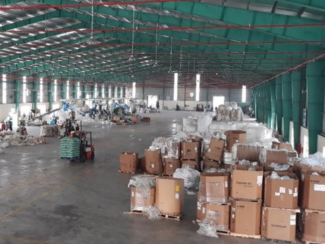 Hơn 15.000 container phế liệu đang lưu tại các cảng