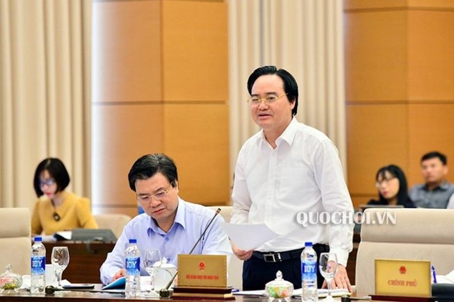 Đuổi học SV hoạt động mại dâm: Bộ trưởng nói 'sai thì sửa'
