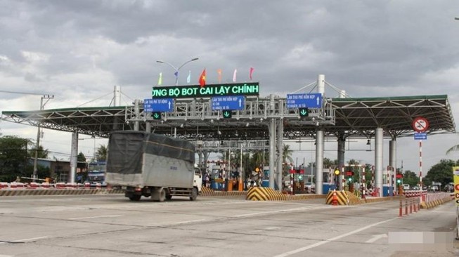 Thủ tướng: Cần có giải pháp để thu phí lại các trạm BOT