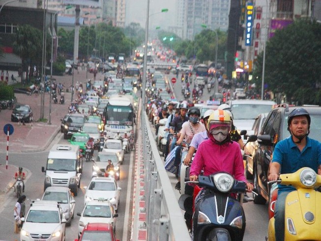 Grab đề xuất gắn đèn led thay vì hộp đèn như taxi truyền thống