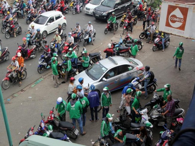 Phạt 4 năm tù người đánh tài xế GrabBike
