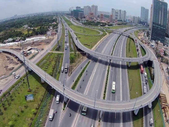 Nhiều điểm nghẽn giao thông phía Nam