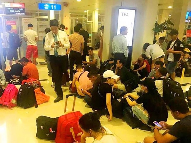 Tăng bay đêm để giảm áp lực lên cảng hàng không