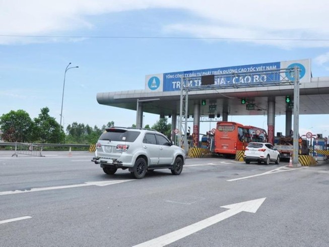 Ba ngày, VEC từ chối phục vụ 660 xe quá tải