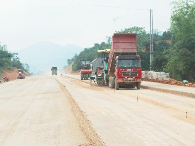 Phó Thủ tướng yêu cầu hoàn thiện cao tốc Đồng Đăng – Trà Lĩnh