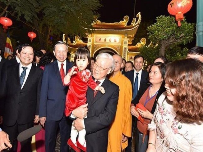 Tổng bí thư, Chủ tịch nước gửi thư chúc tết Trung thu