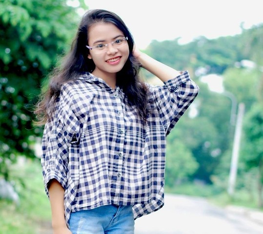‘Báo chí xin đừng khóc mướn’