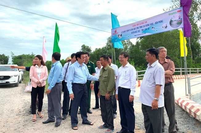 Nguyên CTN Trương Tấn Sang mang cầu nông thôn đến người dân