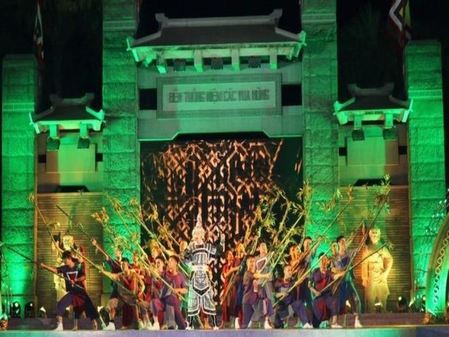 Hàng trăm nghệ sĩ kể chuyện dân tộc nhân ngày Giỗ Tổ
