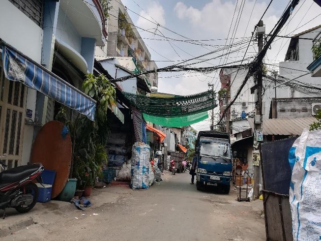 Sở Thùng, xóm cờ bạc thay da đổi thịt