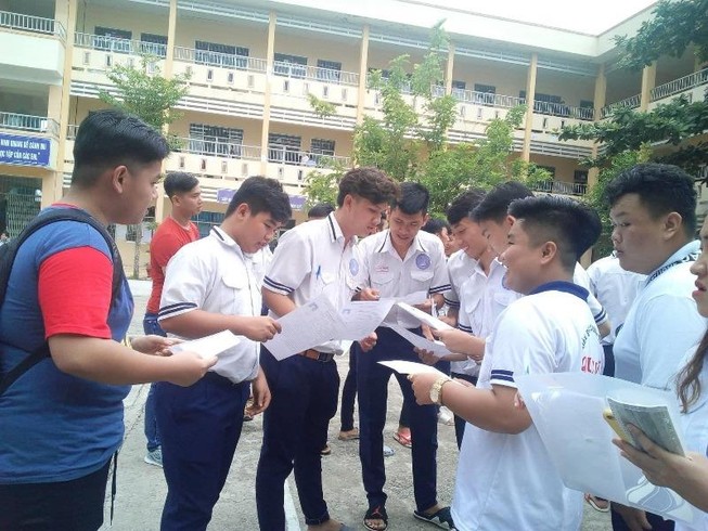 Thí sinh thi THPT quốc gia 2019 tại Cần Thơ. Ảnh: Cẩm Giang