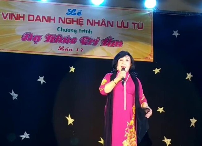 Ở tuổi 70, NS Lệ Thủy vẫn khiến khán giả 'đứng ngồi không yên'