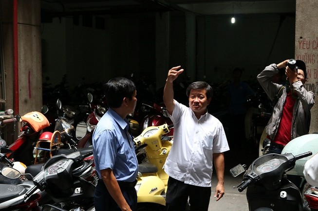 Kho sữa chắn lối thoát hiểm trong tòa nhà cao tầng