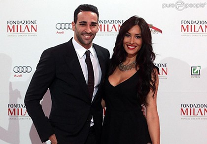 Hậu vệ Adil Rami tuyển Pháp 'ghi bàn' sớm