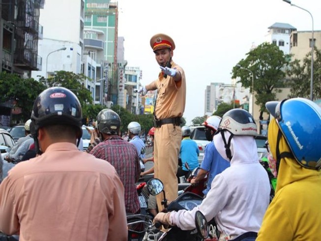 Lập Ban chỉ đạo chống ùn tắc giao thông