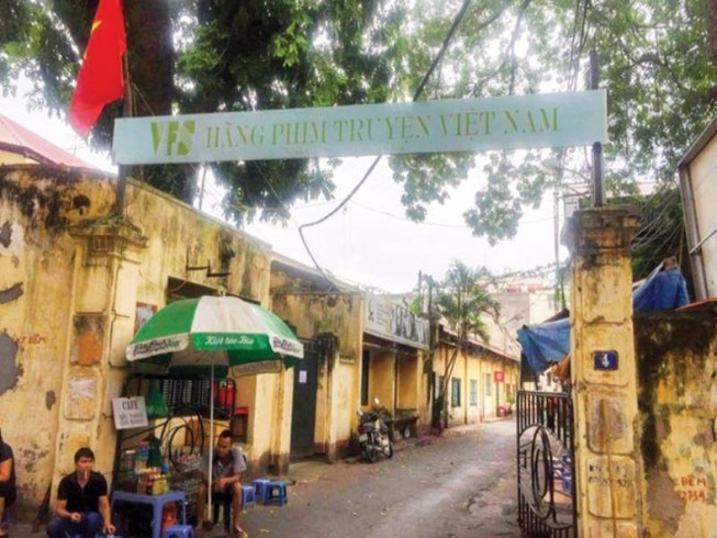 Đất hãng phim chỉ để làm phim, không được xây khách sạn