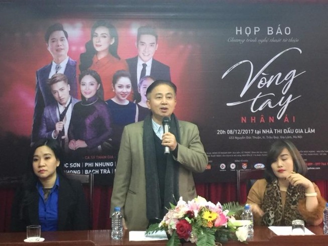 Ca sĩ Ngọc Sơn, Phi Nhung hát để giúp người nghèo