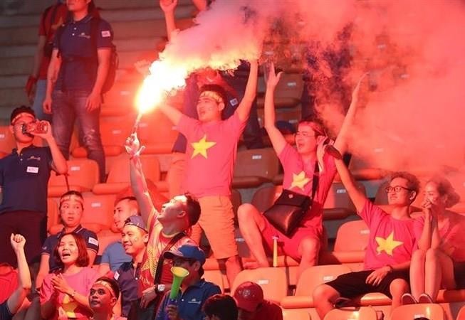 Yêu cầu công an các địa phương ngăn chặn đốt pháo sáng