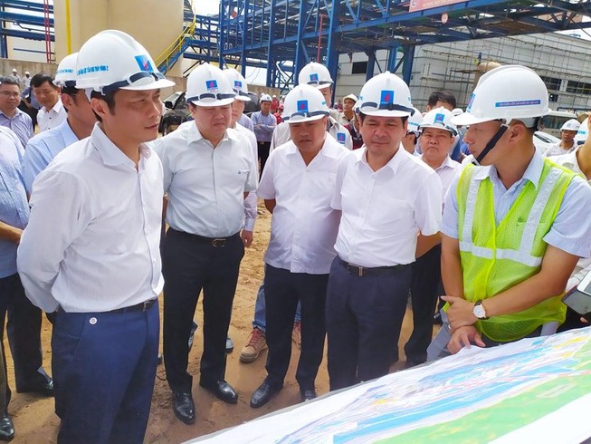 ‘32.000 tỉ nằm chềnh ềnh ra đấy, đau xót vô cùng’