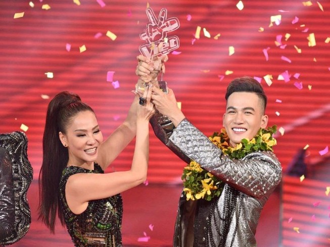 Ali Hoàng Dương đoạt quán quân Giọng hát Việt 2017