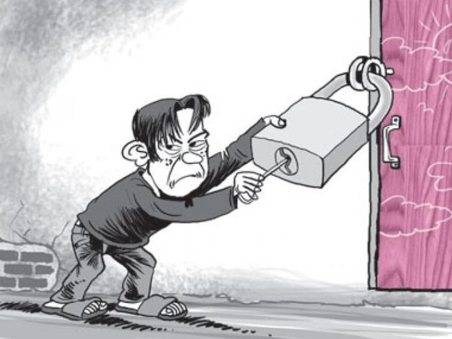 Trộm tiền của mẹ ruột rồi dựng hiện trường giả tinh vi