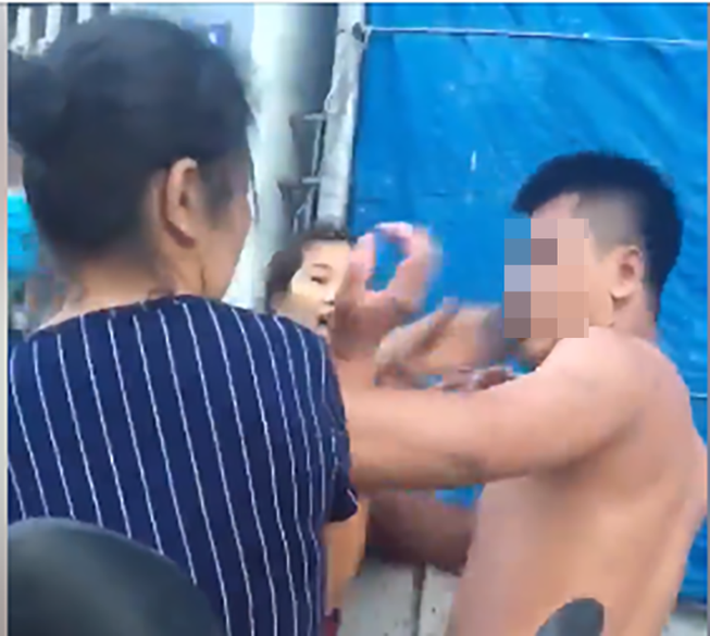 Công an điều tra vụ thanh niên bênh 'bồ', đánh mẹ đẻ