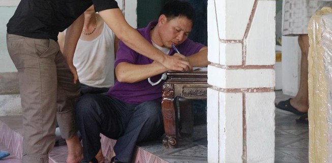 Cả trăm cảnh sát bắt 5 nghi phạm giấu ma túy trong thùng loa