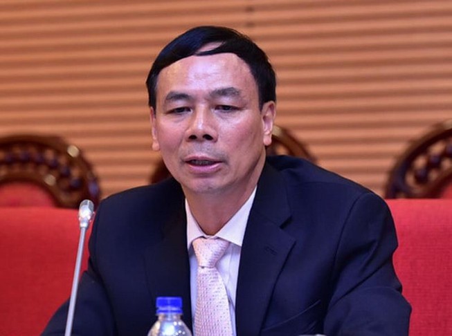 Cấm lái xe dùng rượu bia: Phải sửa Luật Giao thông đường bộ!