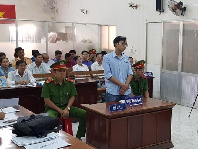 Y án 18 tháng tù bị cáo tông chết người đi bộ