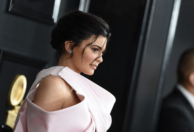 Biết gì về Kylie Jenner, nữ tỉ phú tự thân trẻ nhất thế giới?