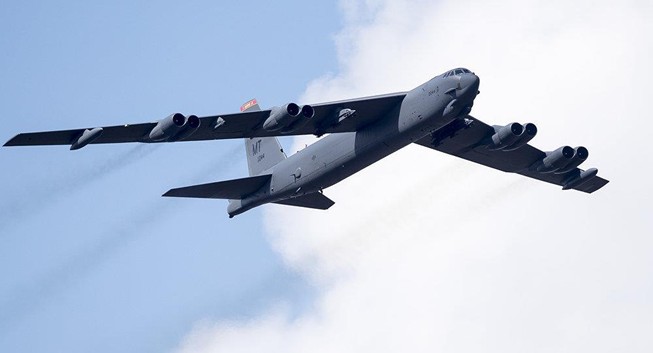 Su-27 Nga 2 lần hộ tống oanh tạc cơ B-52 Mỹ trong vòng 24 giờ