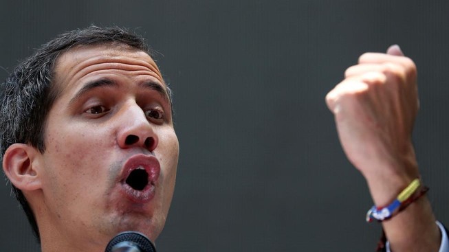 Ông Guaido sắp ‘hành động chiến thuật’ chống ông Maduro