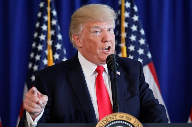 Ông Trump cân nhắc chuyển người nhập cư tới thành phố trú ẩn