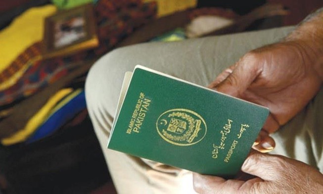 Mỹ tấn công Pakistan bằng lệnh trừng phạt visa