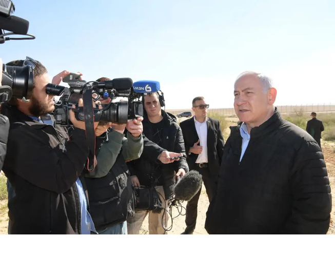 Không kích ở Gaza: Thủ tướng Israel hạ lệnh tiếp tục bắn