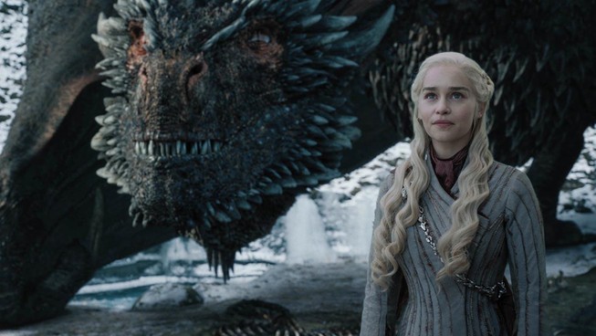 Mẹ Rồng “học hỏi” Hitler cho tập phim cuối Game of Thrones