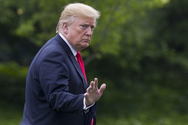 Lý do ông Trump bất ngờ ngừng 'vô thời hạn' đánh thuế Mexico