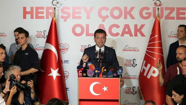 Đảng của ông Erdogan thất bại nặng trong bầu cử ở Istanbul