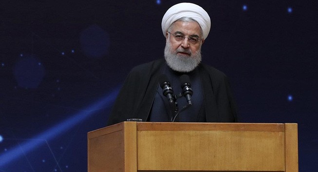 Iran: Lệnh trừng phạt của Mỹ là 'hành động khủng bố'
