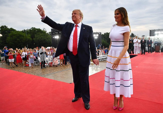Lễ mừng Quốc khánh của ông Trump khiến Washington 'khánh kiệt'