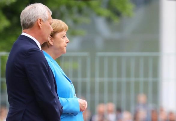 Bà Merkel 'run bần bật' lần thứ ba trong vòng 1 tháng