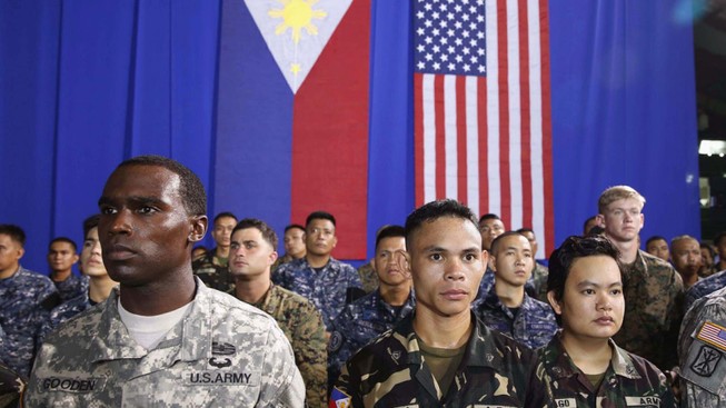 Quan hệ Mỹ-Philippines nồng ấm hơn nhờ mối lo chung Trung Quốc