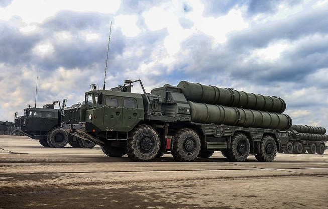 'Nếu không muốn bị trừng phạt, Thổ Nhĩ Kỳ nên dừng mua S-400'