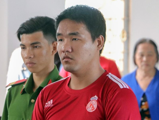 Bảy năm tù cho bị cáo hành hung cả gia đình bị hại