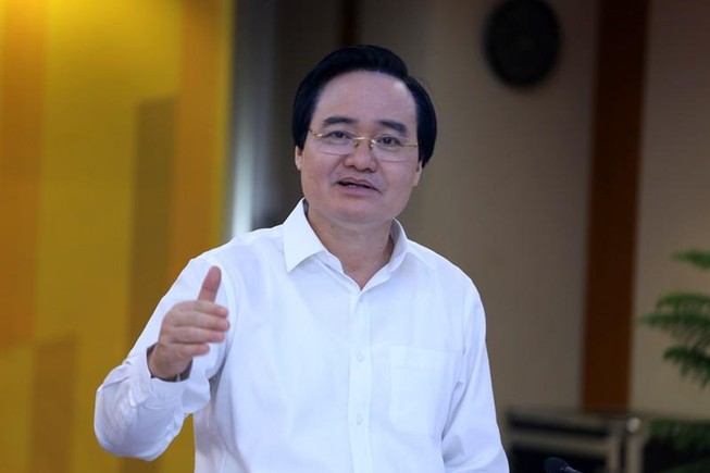 Hầu hết học sinh TP.HCM học thêm ngoại ngữ ngoài trường