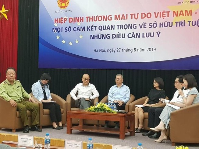 'Unlock' điện thoại cũng vi phạm quyền sở hữu trí tuệ