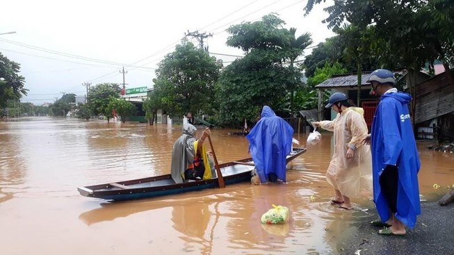 Mưa lớn kéo dài, phải chủ động sơ tán dân ở vùng trũng thấp