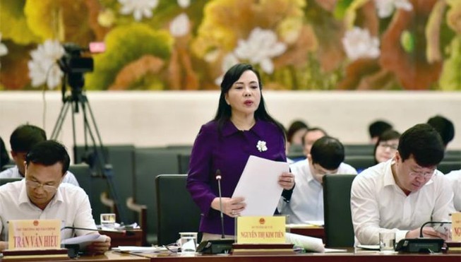 'Bệnh viện tự chủ nhưng cái gì cũng phải xin ý kiến'