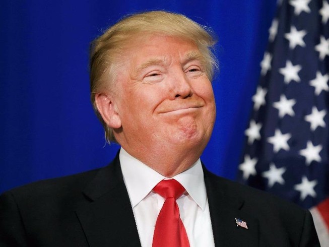 Ông Trump bất ngờ công bố 'giải thưởng tin giả'